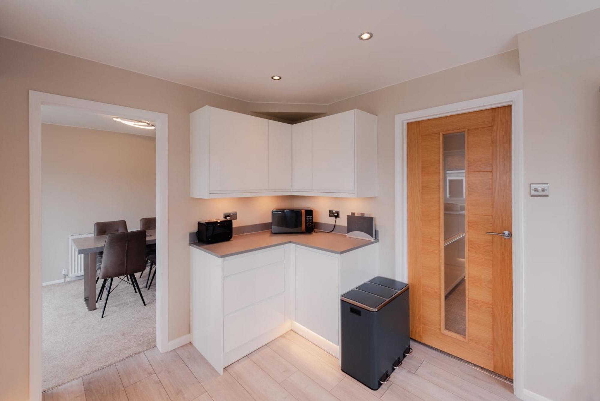 Luxury Recently Renovated 3 Bedroom Home In Sandwich Kent Экстерьер фото